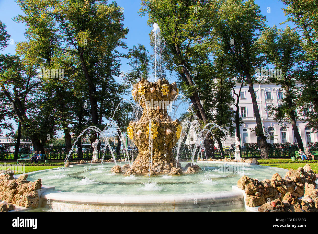 San Petersburgo, el jardín de verano Foto de stock