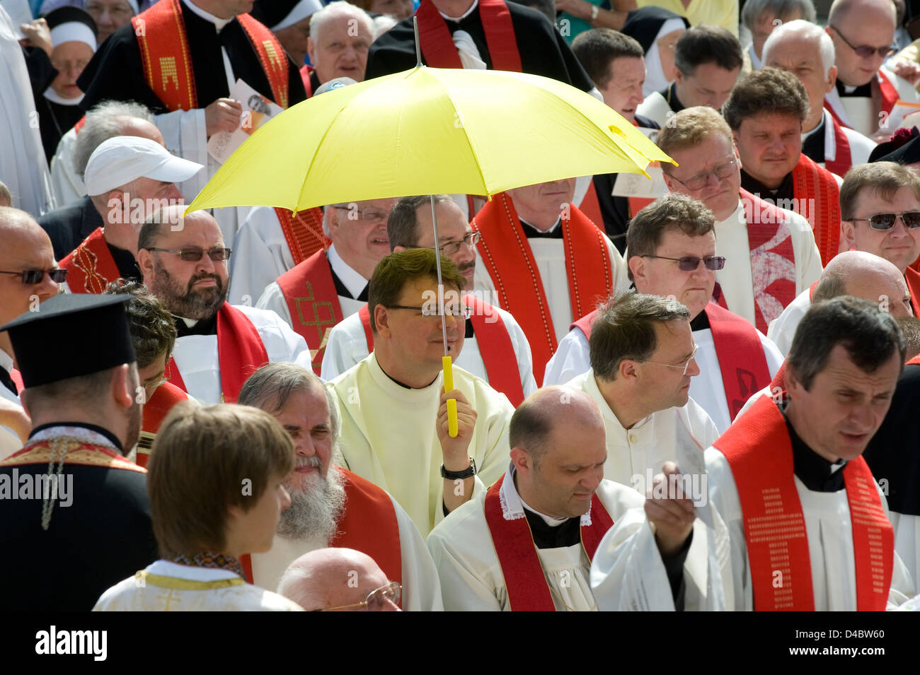 Dresden, Alemania, los católicos para la beatificación del sacerdote Alojs Andritzki sorabo Foto de stock