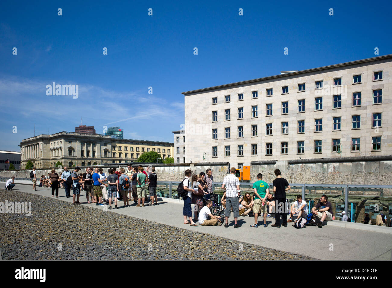 Berlín, Alemania, la exposición Topografía del Terror al aire libre Foto de stock