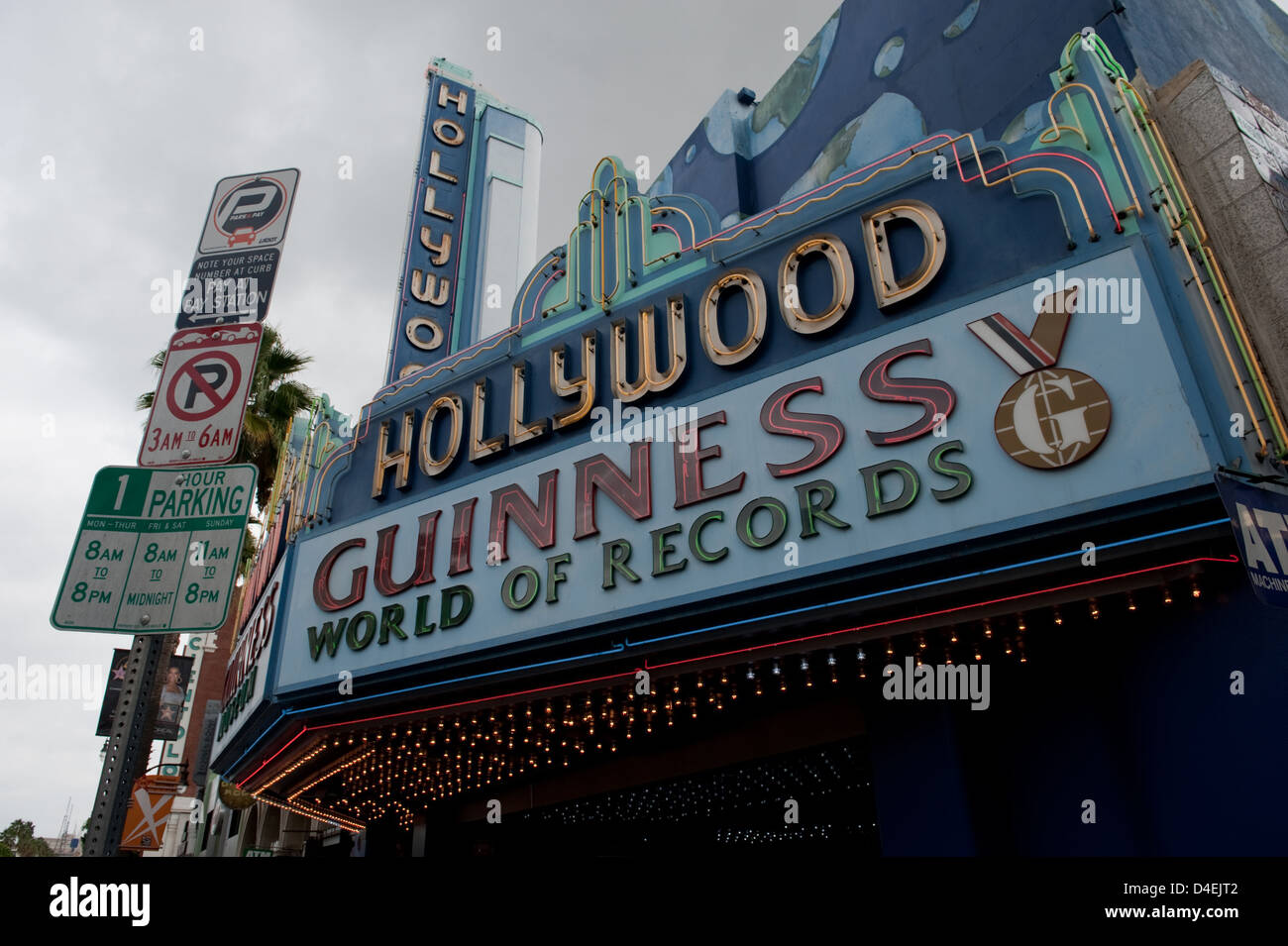 Los Angeles, EE.UU., la entrada del Hollywood de museo Guinness World Records Foto de stock