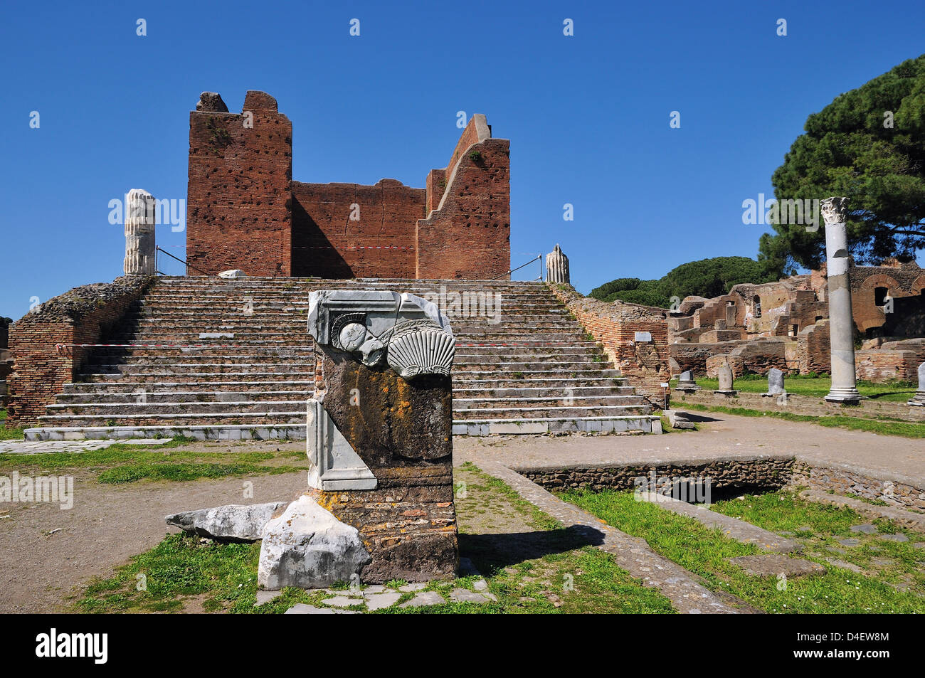 Scavi Ostia Antica Il colombario Italia por Andrea quercioli Foto de stock