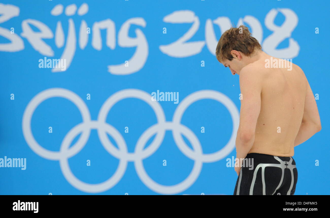 Helge Meeuw de Alemania reacciona después de que el hombre de 200m espalda semifinal en el Centro Acuático Nacional en los Juegos Olímpicos de Pekín 2008, Beijing, China, 14 de agosto de 2008. Foto: Bernd Thyssen dpa (c) dpa - Bildfunk Foto de stock