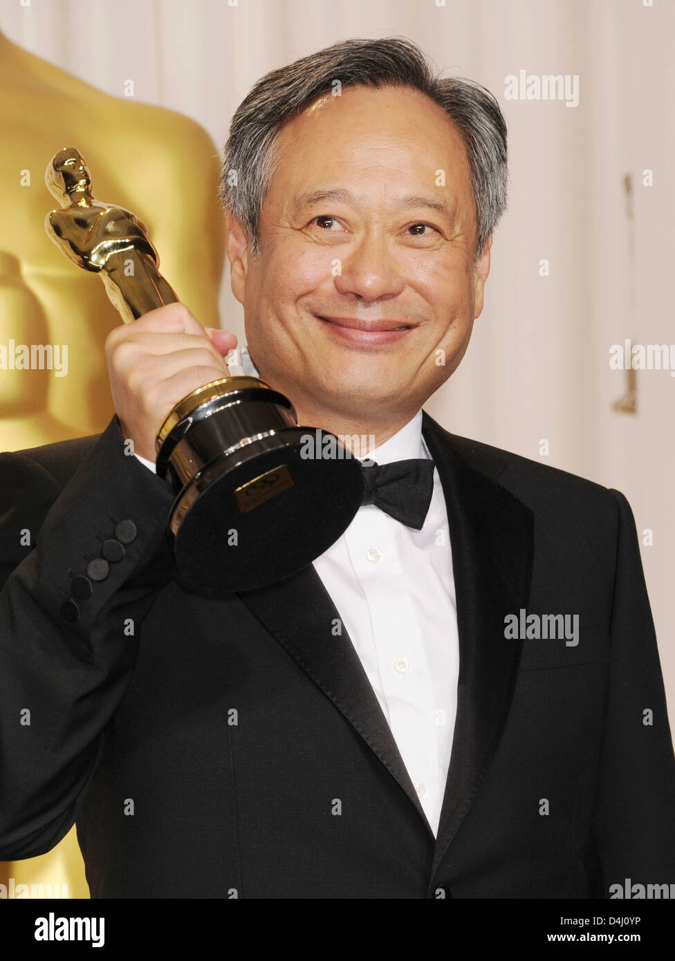 Taiwanés Ang Lee- productor de cine americano con el Oscar al Mejor Director de la vida de PI en febrero de 2013. Foto Jeffrey Mayer Foto de stock