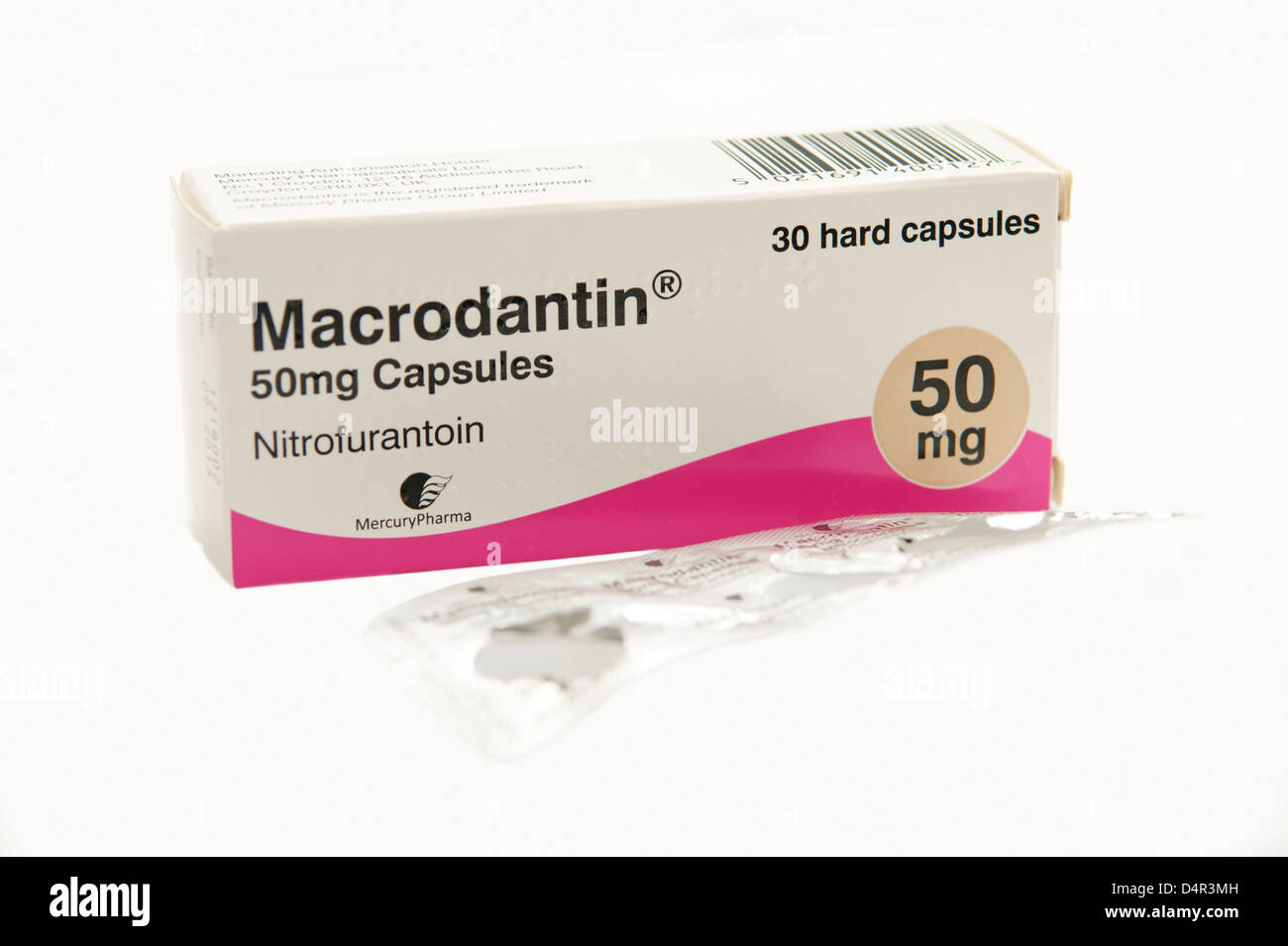 Macrodantin Nitrofurantoin antibiótico (cápsulas de antibióticos para el  tratamiento de la vejiga, los riñones y el tracto urinario Infecciones  Fotografía de stock - Alamy