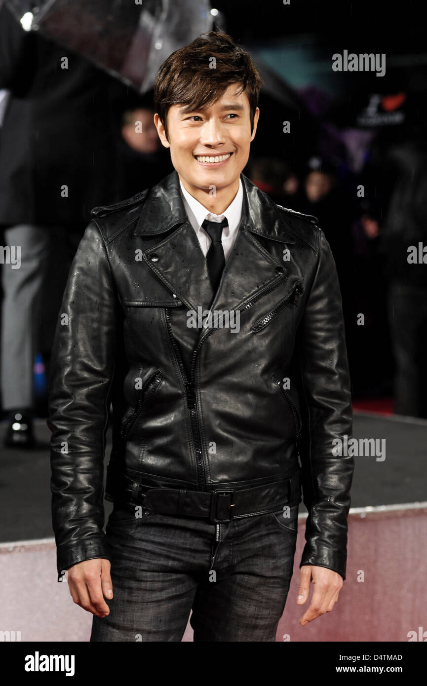 Byung-hun Lee asiste a la G.I JOE estreno británico en 18/03/2013 en el Empire Leicester Square, Londres. Las personas foto: Byung-hun Lee, Actor. Foto por Julie Edwards Foto de stock