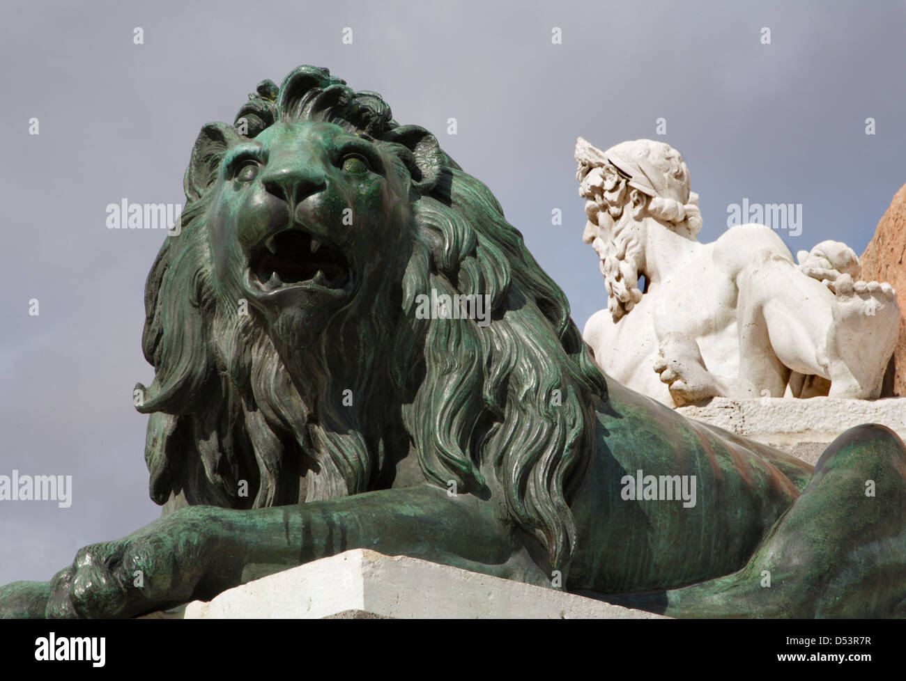El rey leon fotografías e imágenes de alta resolución - Alamy