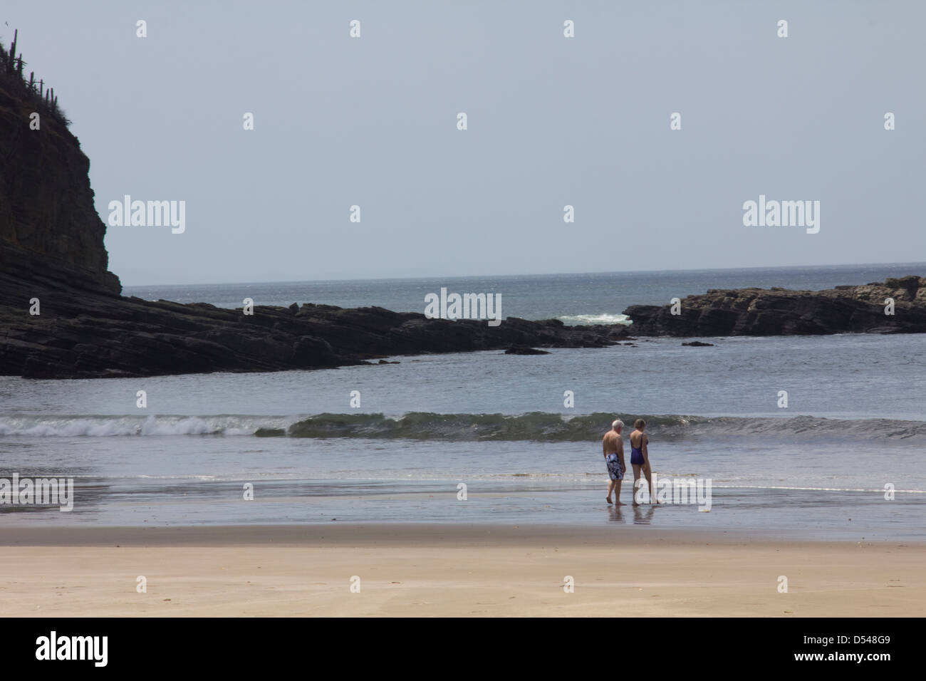 Un Espacioso Y Acogedor Milla De Playa Larga De Arena Blanca