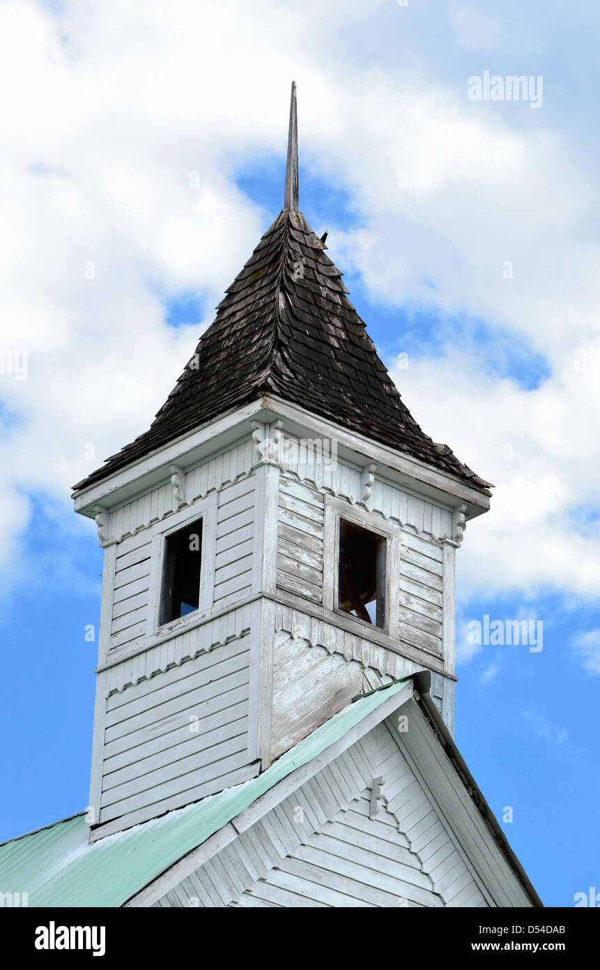 El campanario de la Iglesia de la Comunidad Fox en Fox, Oregón Foto de stock