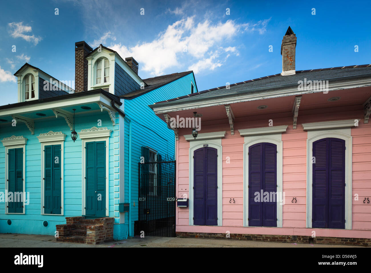 Edificio típico de la zona del Barrio Francés de Nueva Orleans, Luisiana. Foto de stock