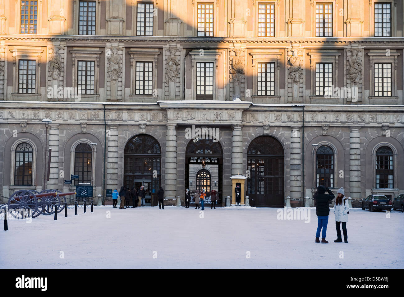 El Palacio Real de Estocolmo, Suecia en invierno. Foto de stock