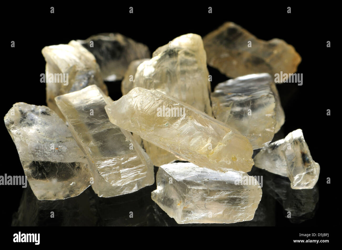 Petalite litio (cristales de silicato de aluminio) de Brasil Foto de stock