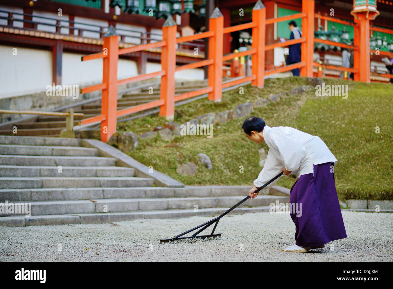 Un sacerdote en Nara, Japón. Foto de stock