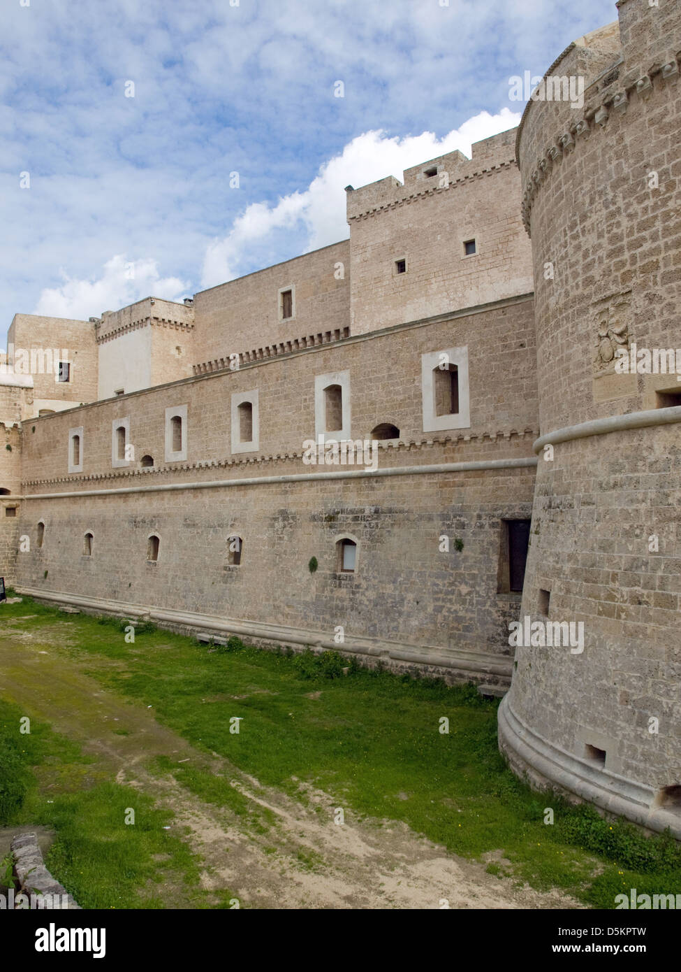 Corigliano d'Otranto LE - castillo - Castello de' Monti Foto de stock