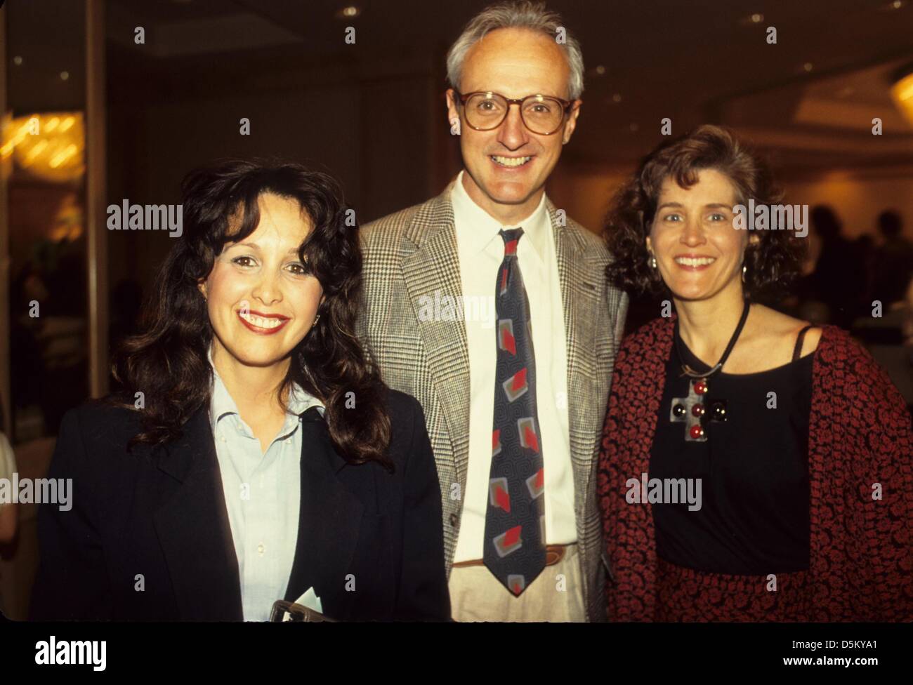 MICHAEL GROSS con su esposa Elza Bergeron y Monica Hylande.(Credit