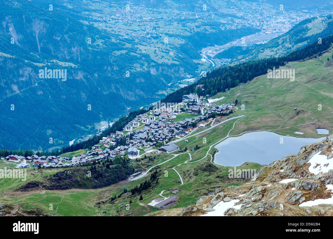 Bettmeralp Mountain Village (Suiza) el verano vista superior Foto de stock