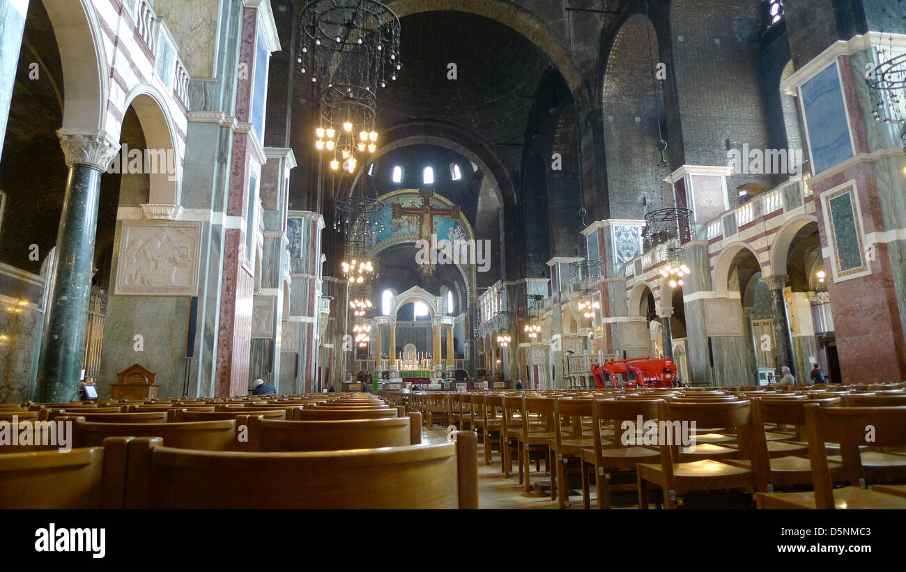Interior de la catedral de Westminster en Avenida Ambrosden en Victoria, Londres, Reino Unido. Foto de stock