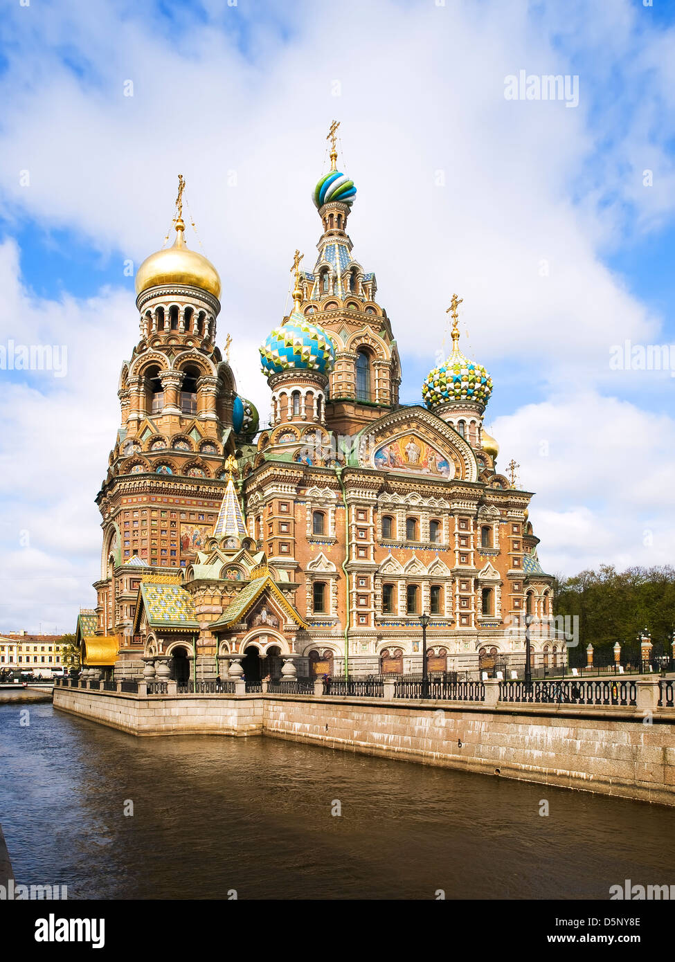 Iglesia del Salvador sobre la sangre derramada en San Petersburgo (Rusia) Foto de stock