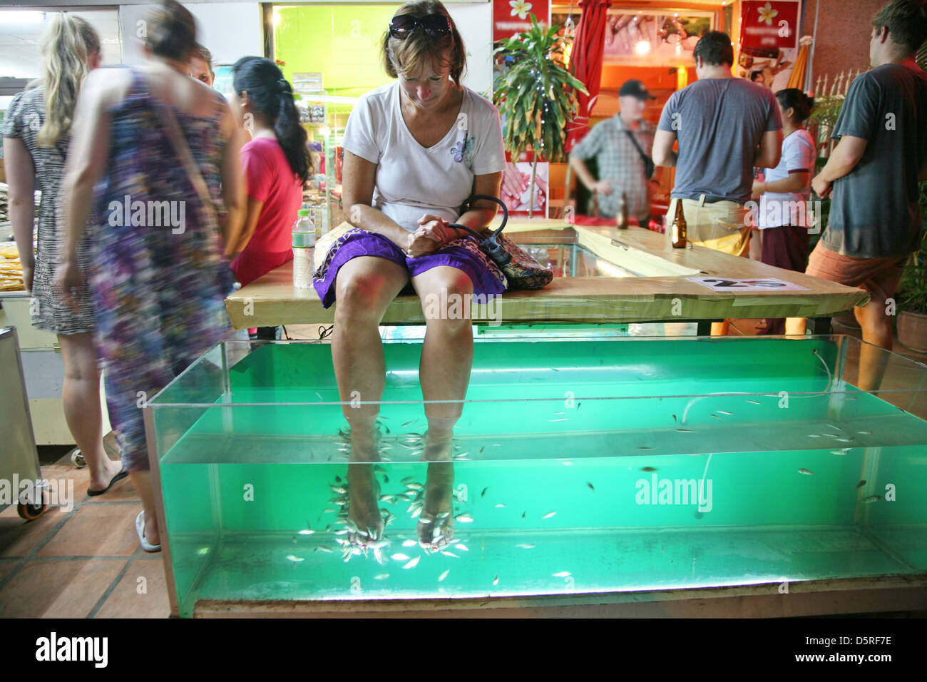 Terapia de peces Foto de stock