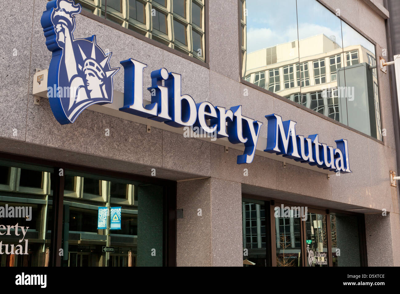 Liberty Mutual escaparate Foto de stock