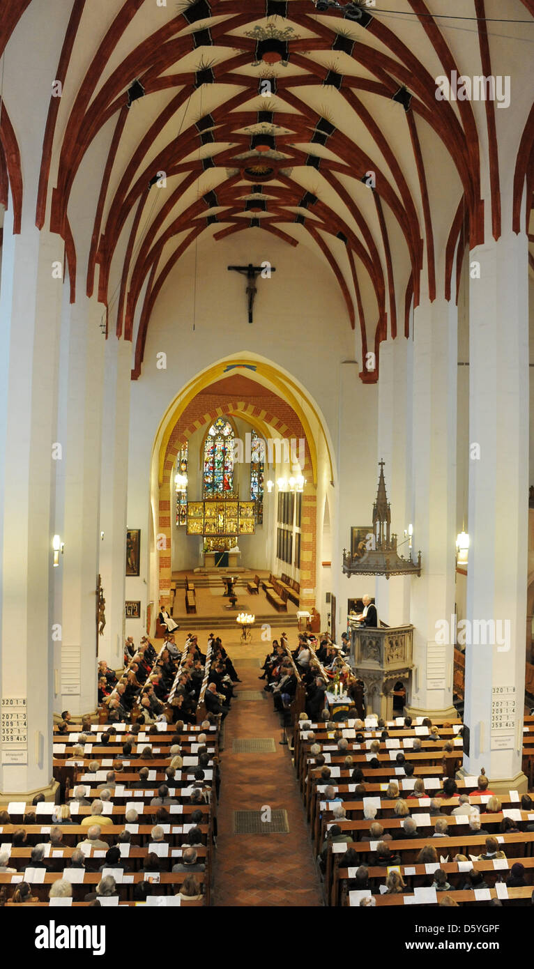 Coro de thomaner fotografías e imágenes de alta resolución - Página 2 - Alamy Coro de thomaner fotografías e imágenes de alta resolución - Página 2 - Alamy