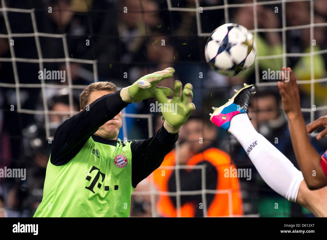 Turín, Italia. El 10 de abril de 2013. Manuel Neuer (Bayern), el 10 ... Turín, Italia. El 10 de abril de 2013. Manuel Neuer (Bayern), el 10 ...