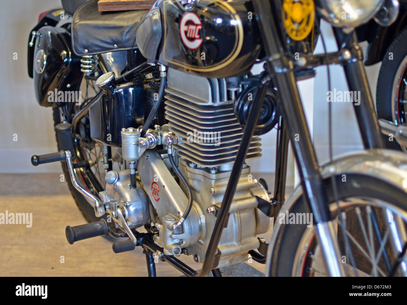 Motocicleta emc fotografías e imágenes de alta resolución Alamy