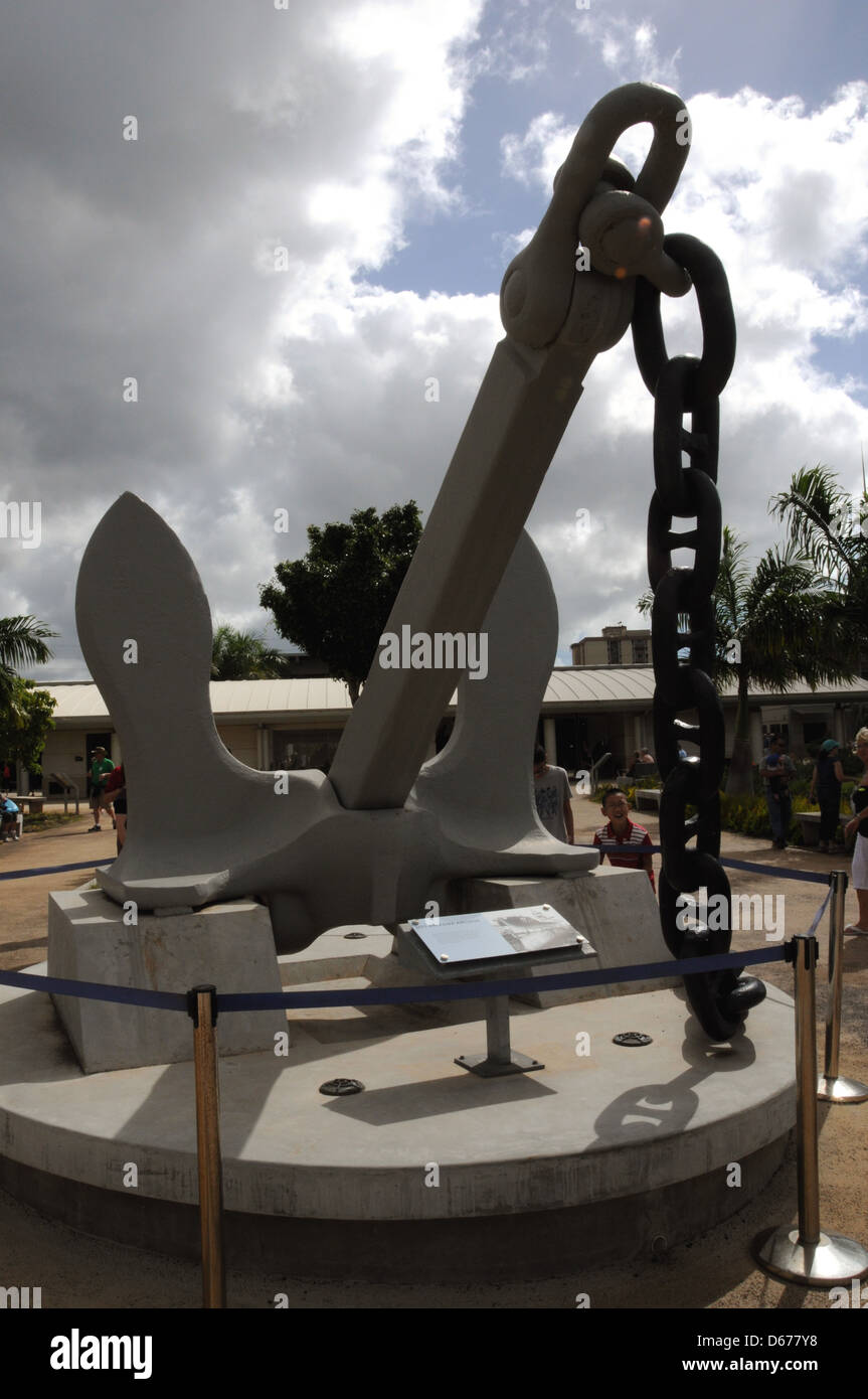 El ancla del USS Arizona. El buque fue hundido en el ataque japonés a Pearl Harbor. Foto de stock