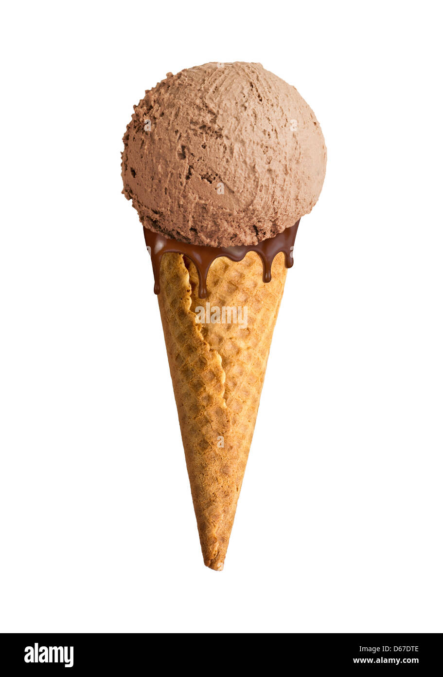 Cono de helado de chocolate aislados de bola Foto de stock