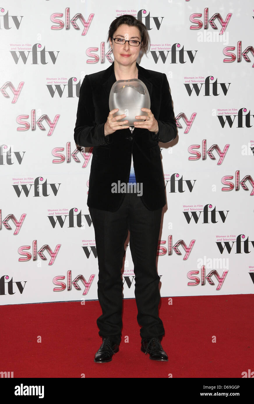 Sue Perkins, ganador del Premio BBC News y fáctica del cielo a las mujeres en el cine y la Televisión Awards 2011 - Sala de Prensa Londres, Inglaterra Foto de stock