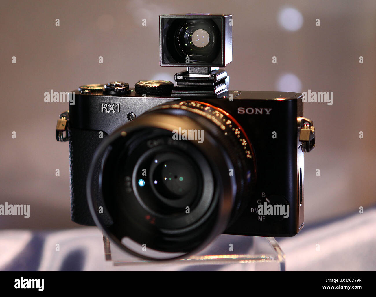 Sony rx1 fotografías e imágenes de alta resolución - Alamy