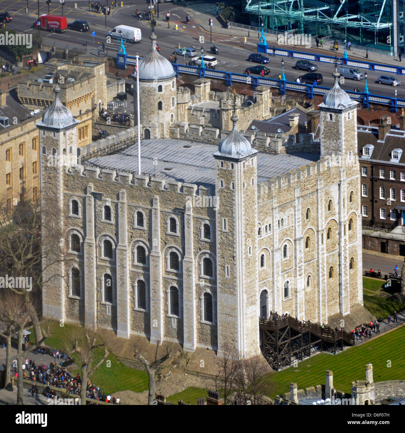La Torre Blanca construida por Guillermo el Conquistador en el centro de la Torre de Londres. Foto de stock