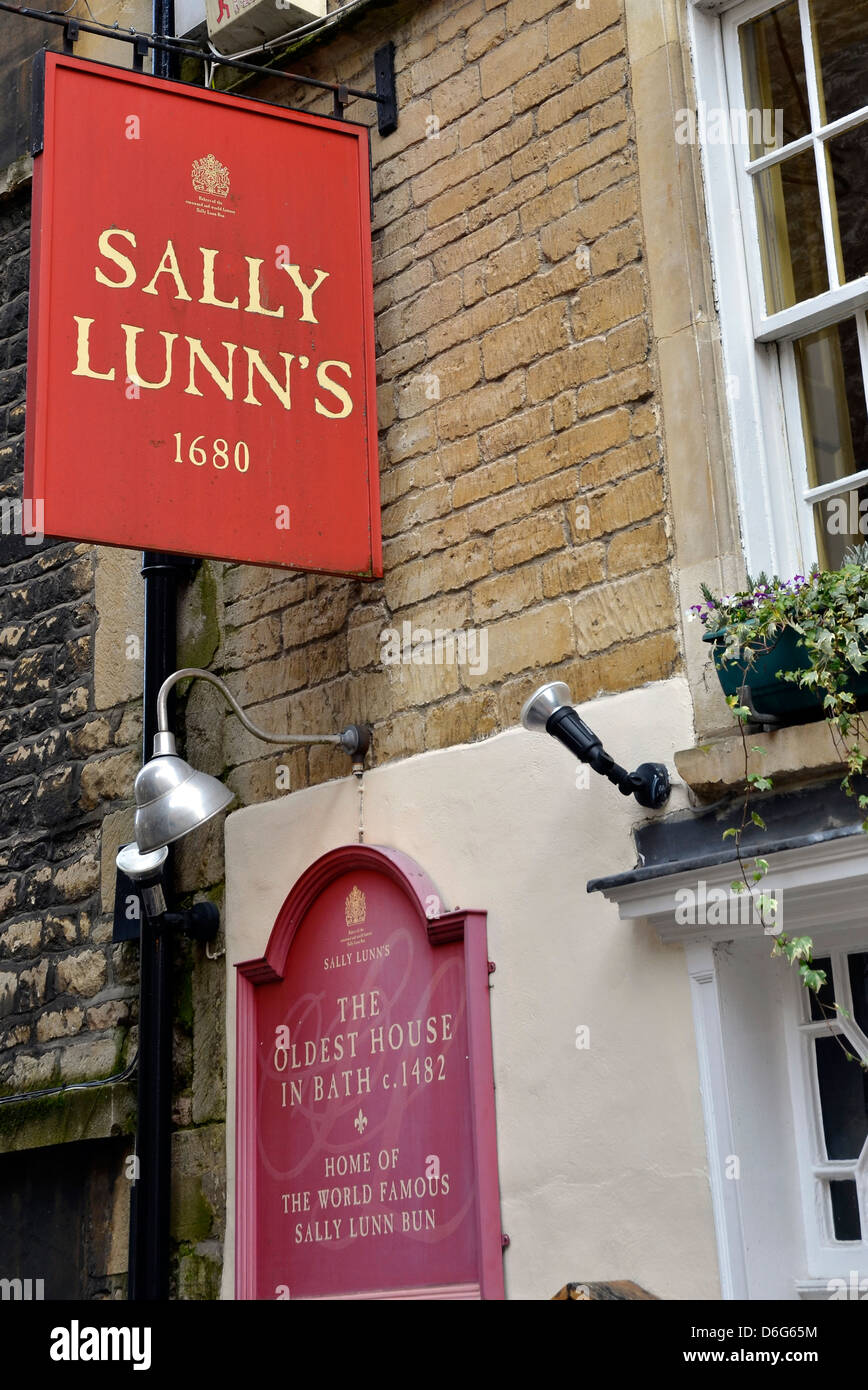 Sally Lunn's, hogar del Sally Lunn bun en Bath, Somerset, Inglaterra Foto de stock