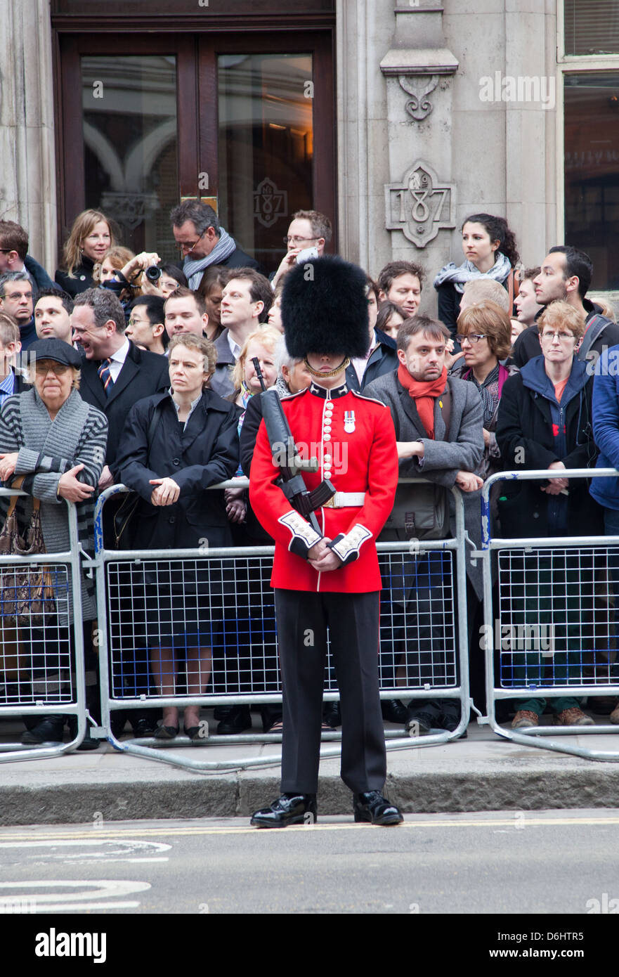 Granaderos de la guardia en el funeral de la Sra. Thatchers London UK