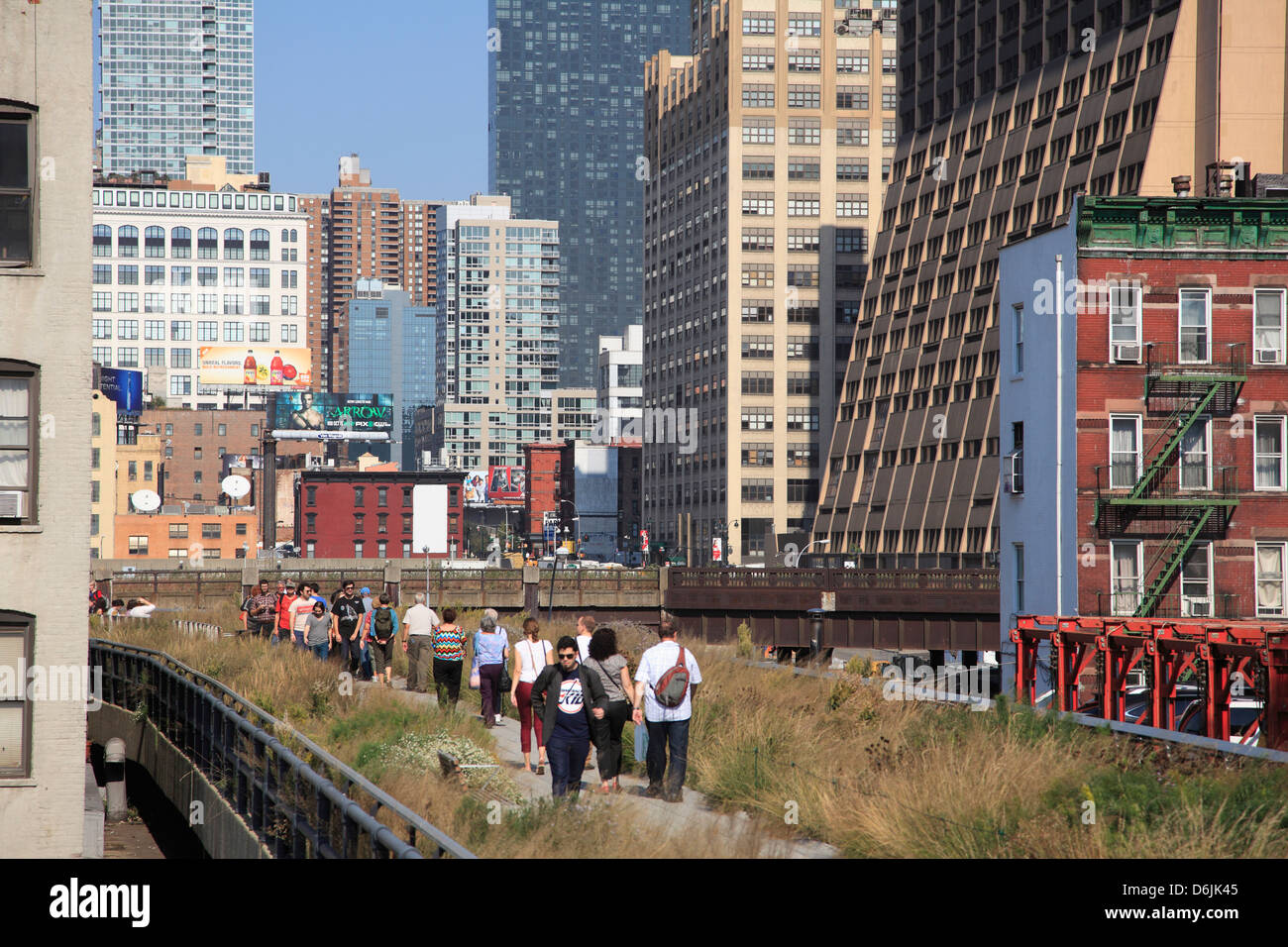 High Line Park, el parque público elevados sobre la antigua vía férrea, Manhattan, Ciudad de Nueva York, Estados Unidos de América, América del Norte Foto de stock