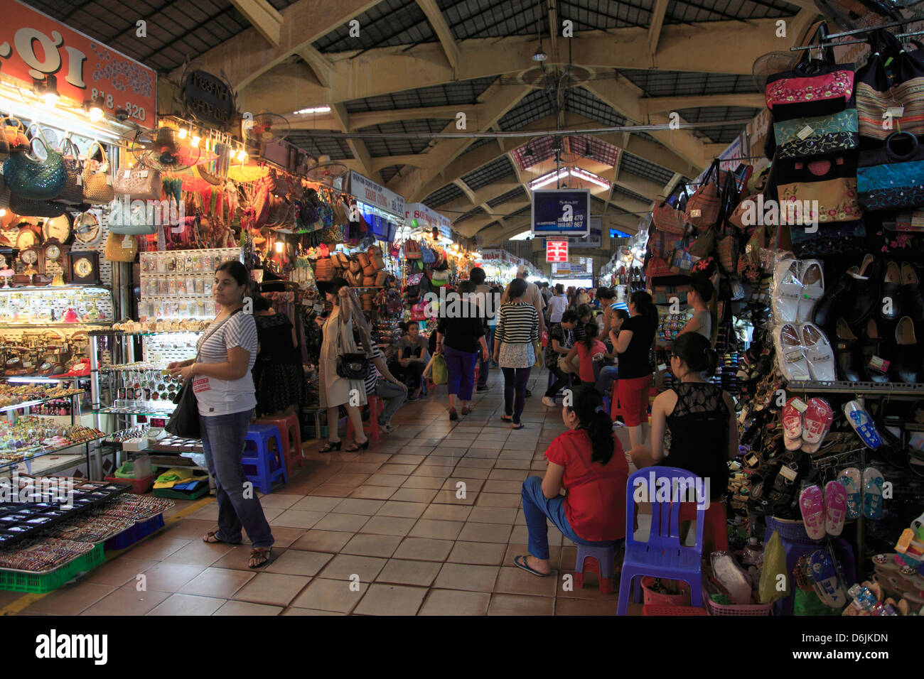 El Mercado Ben Thanh, Ciudad Ho Chi Minh (Saigón), Vietnam, Indochina, en el sudeste de Asia, Asia Foto de stock