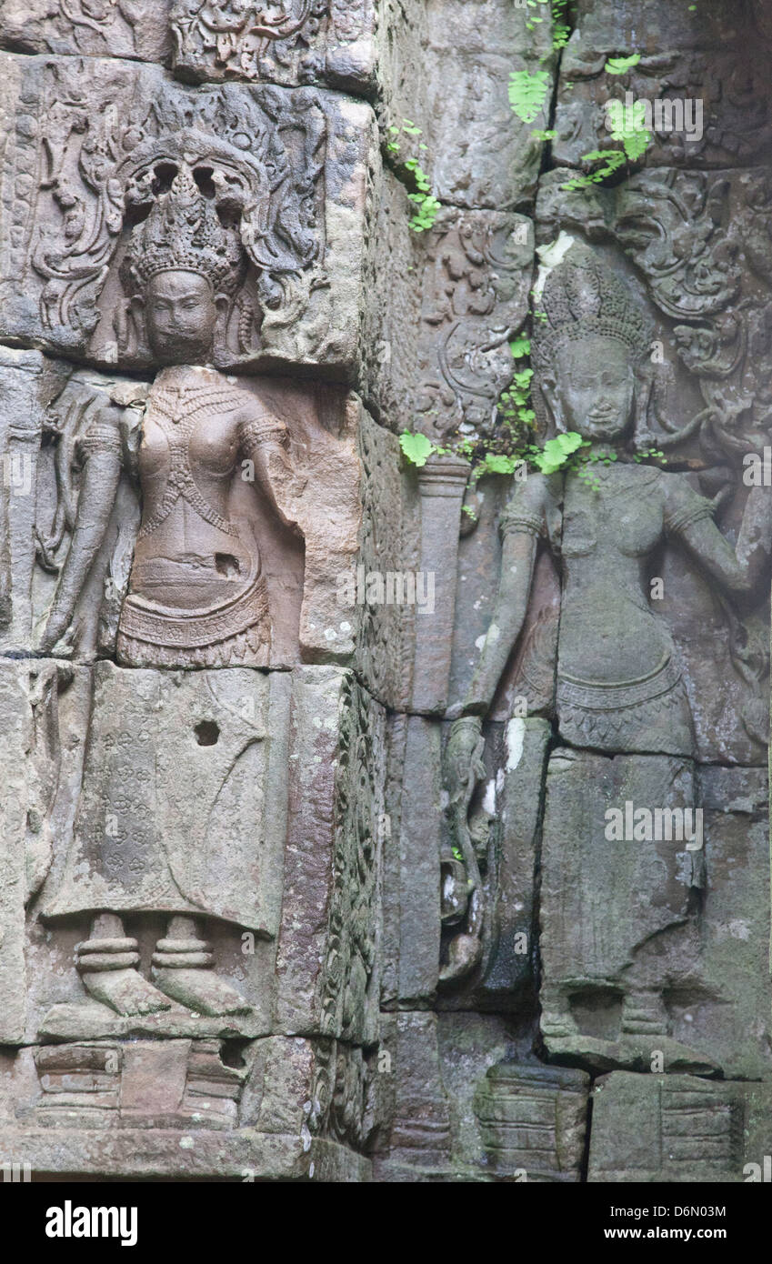 Angkor Wat, Camboya, representaciones figurativas de la cultura Khmer en las paredes del templo Foto de stock