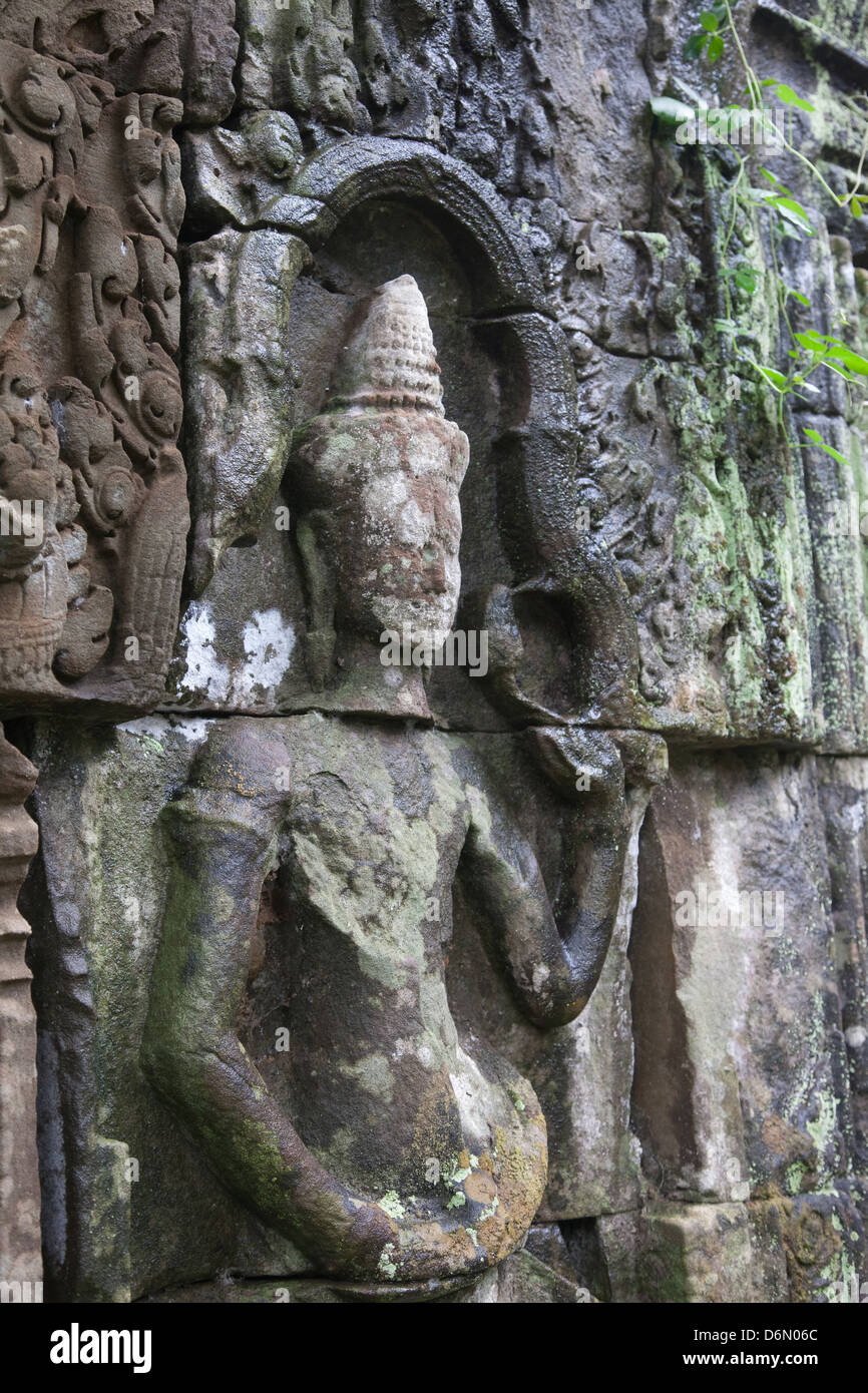 Angkor Wat, Camboya, representaciones figurativas de la cultura Khmer en las paredes del sistema Ta Prohm Foto de stock