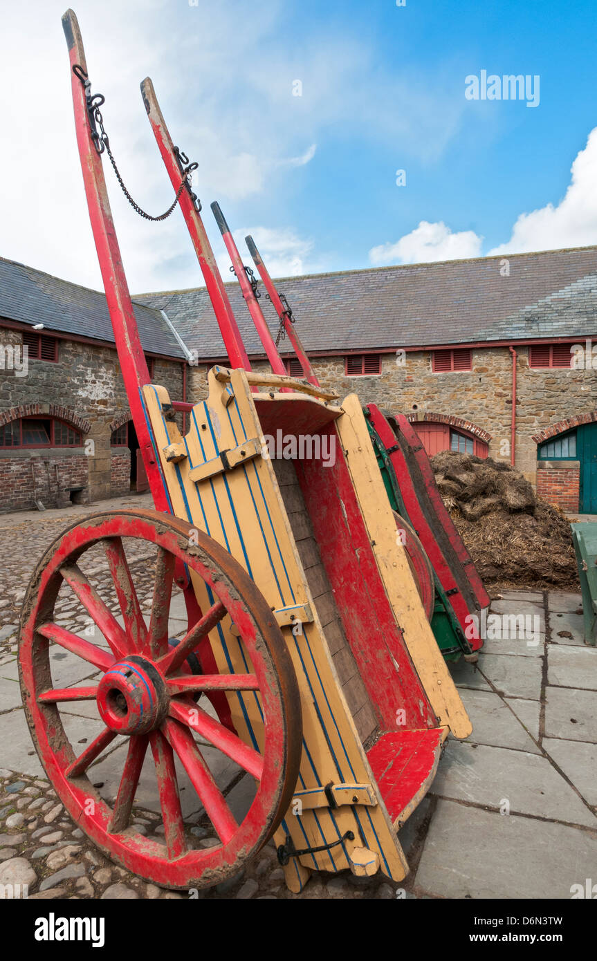 Gran Bretaña, Beamish, al norte de Inglaterra Open-Air Living History Museum, Home Farm, el carro Foto de stock