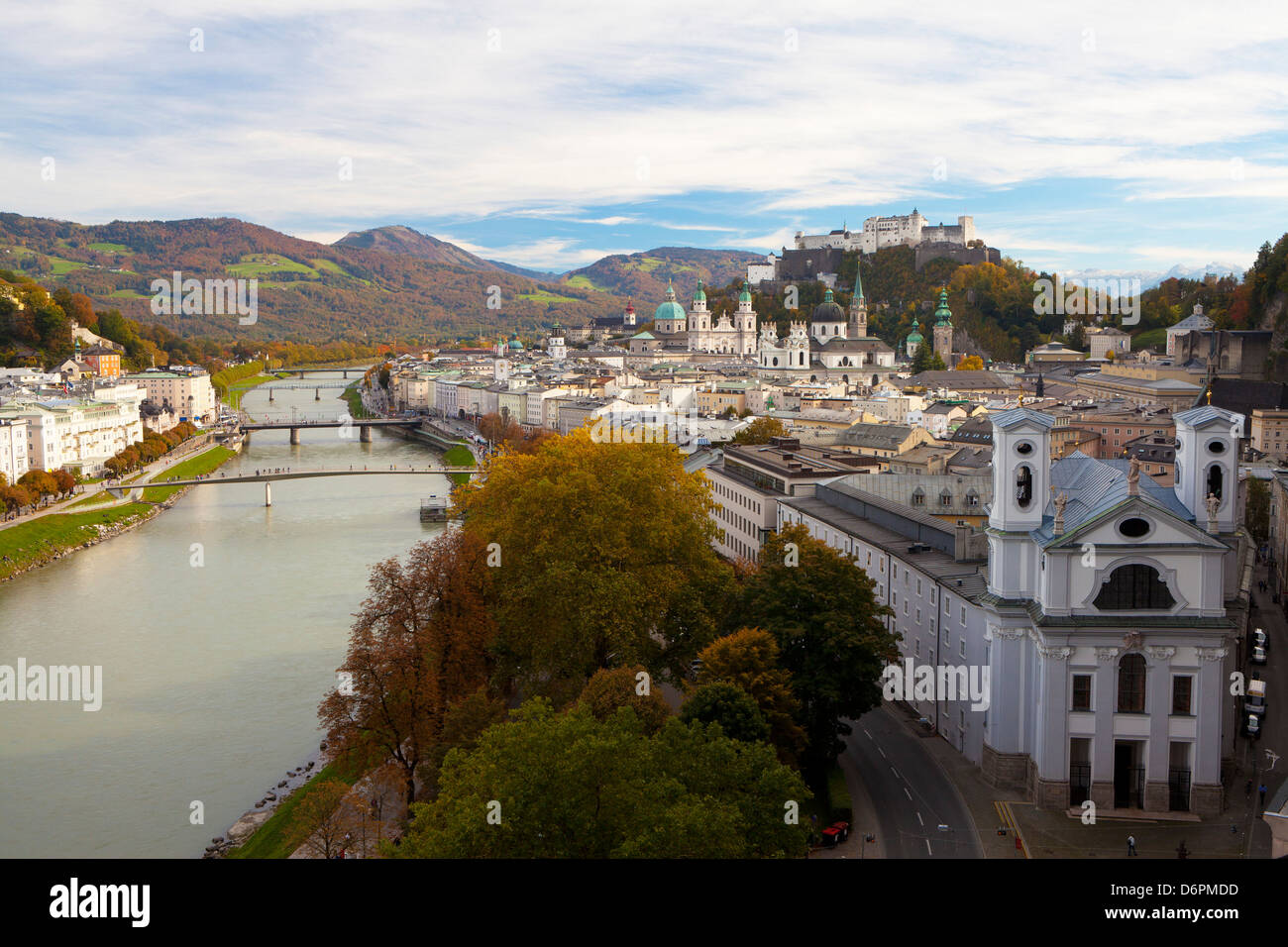 Descripción general de Salzburgo en otoño, Salzburgo, Austria, Europa Foto de stock
