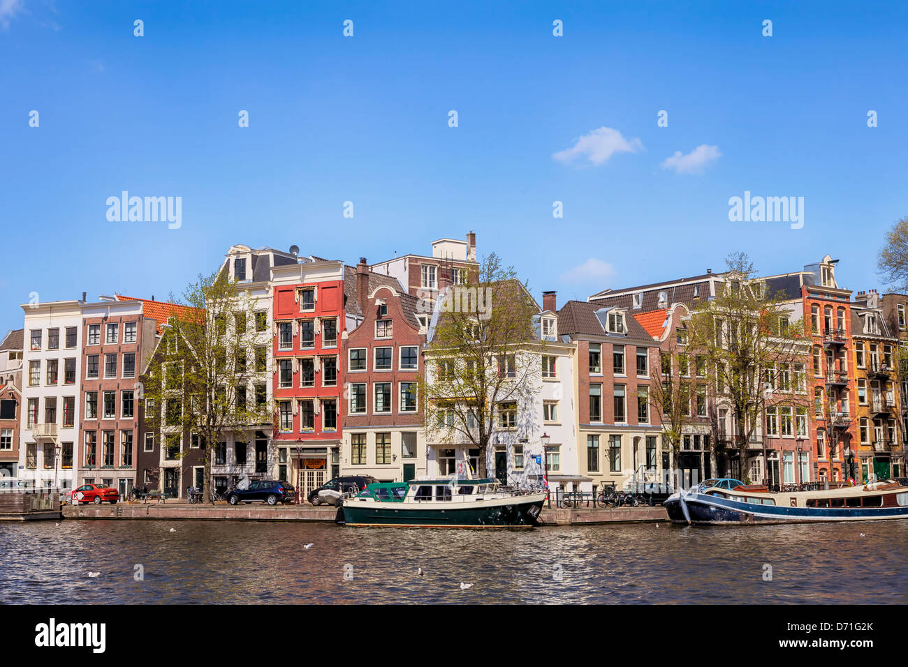 Casas en el Binnen Amstel en Amsterdam, Holanda Septentrional, Holanda Foto de stock