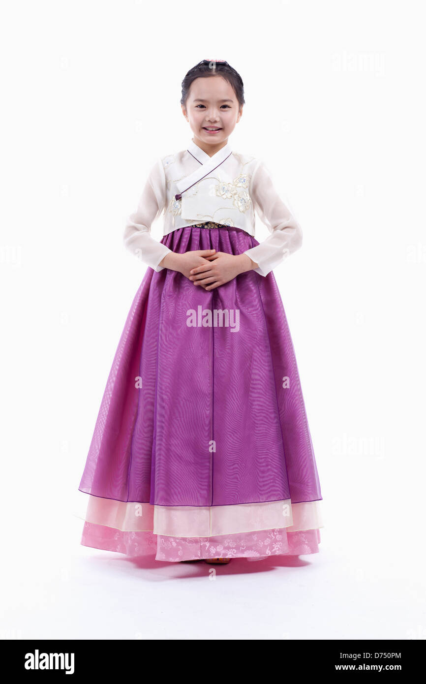 Robusto Imperial barril Una niña en traje tradicional coreano sonriente Fotografía de stock - Alamy