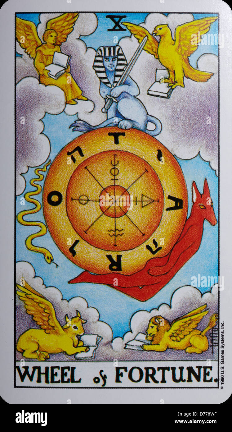 Rueda de la fortuna de la carta del tarot fotografías e imágenes de alta  resolución - Alamy