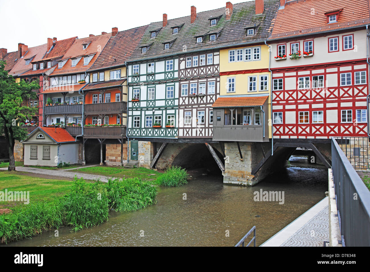 Alemania, Turingia, Erfurt, Kräemer Kräerbrücke (puente) Foto de stock