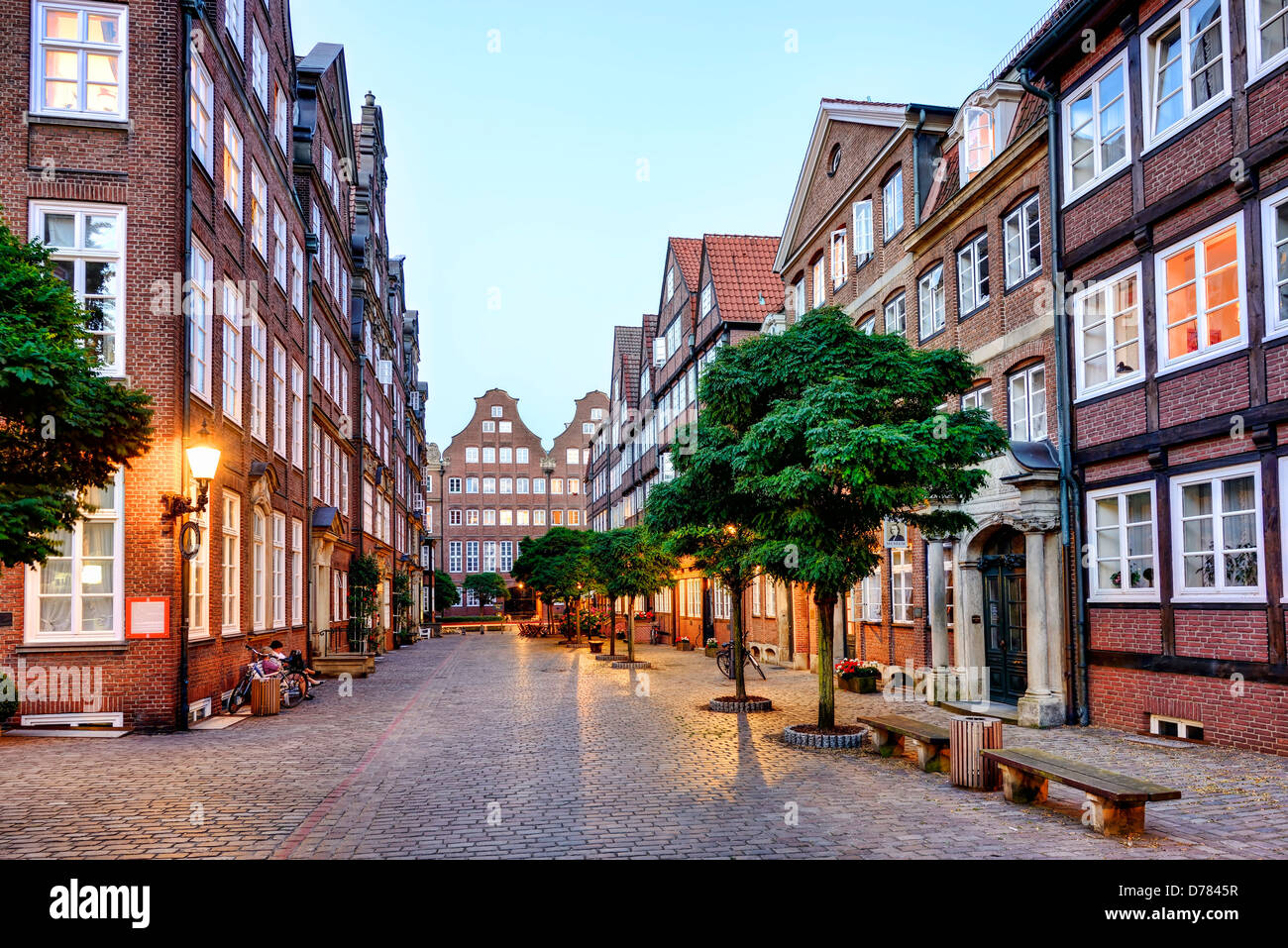 Edificios históricos en Peterstrasse en Neustadt de Hamburgo, Alemania, Europa Foto de stock
