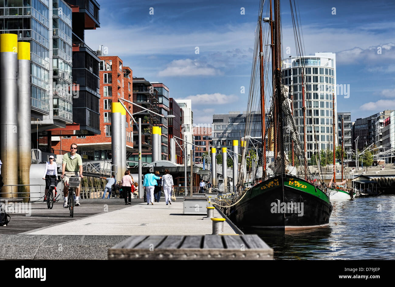 Puerta de arena en el puerto de la ciudad portuaria de Hamburgo, Alemania, Europa , Sandtorhafen in der Hafencity von Hamburg, Alemania, EUR Foto de stock