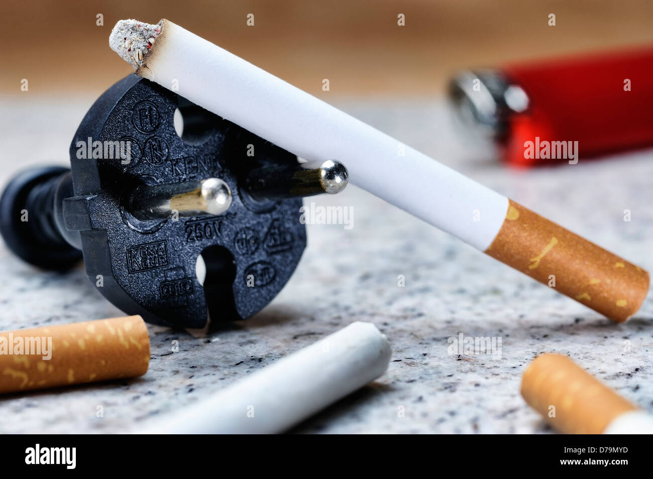 Cigarrillo eléctrico, foto , Elektrische Zigarette simbólico, Symbolfoto Foto de stock