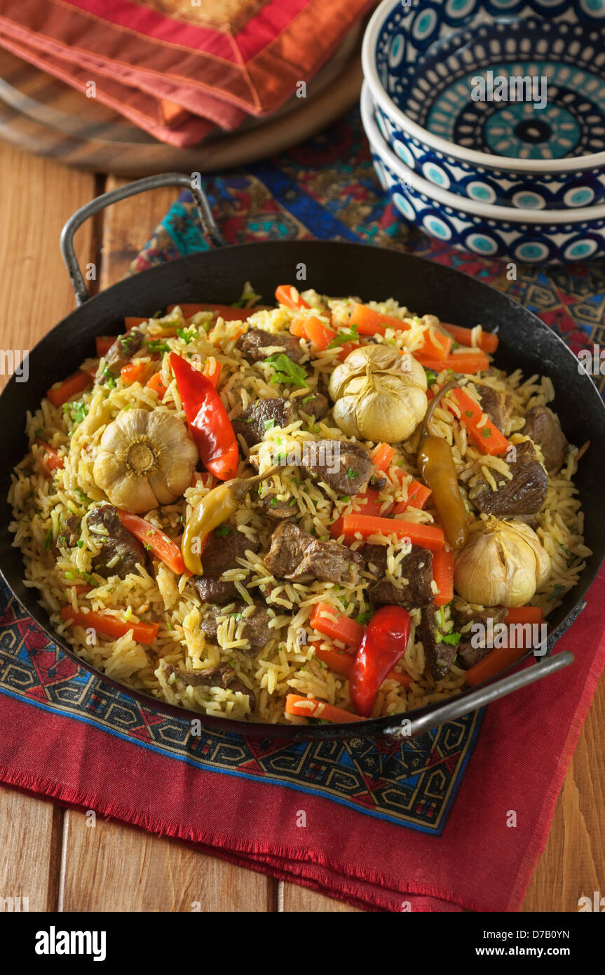 Plov cordero y arroz pilaff alimentos Asia Central Foto de stock