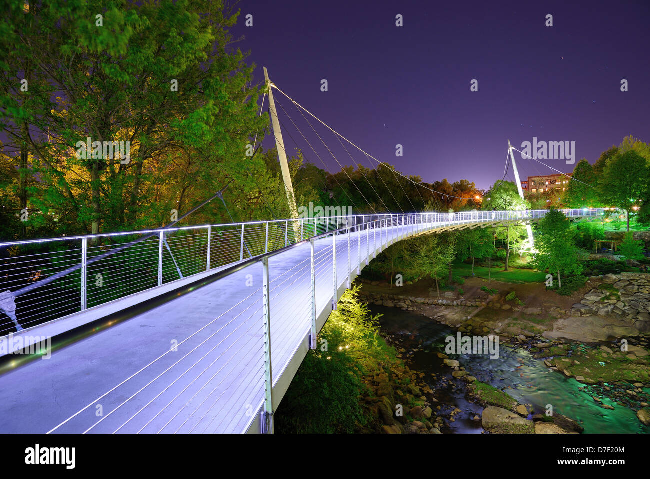 Puente Liberty Falls Park, en Greensville, Carolina del Sur. Foto de stock