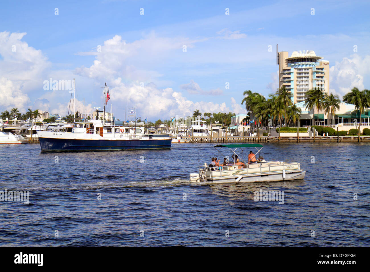 Florida Ft. Fort Lauderdale,Intracoastal Hyatt Regency Pier 66 Resort,hotel hoteles alojamiento inn moteles motel,barco,agua,pontón,viajes de los visitantes Foto de stock