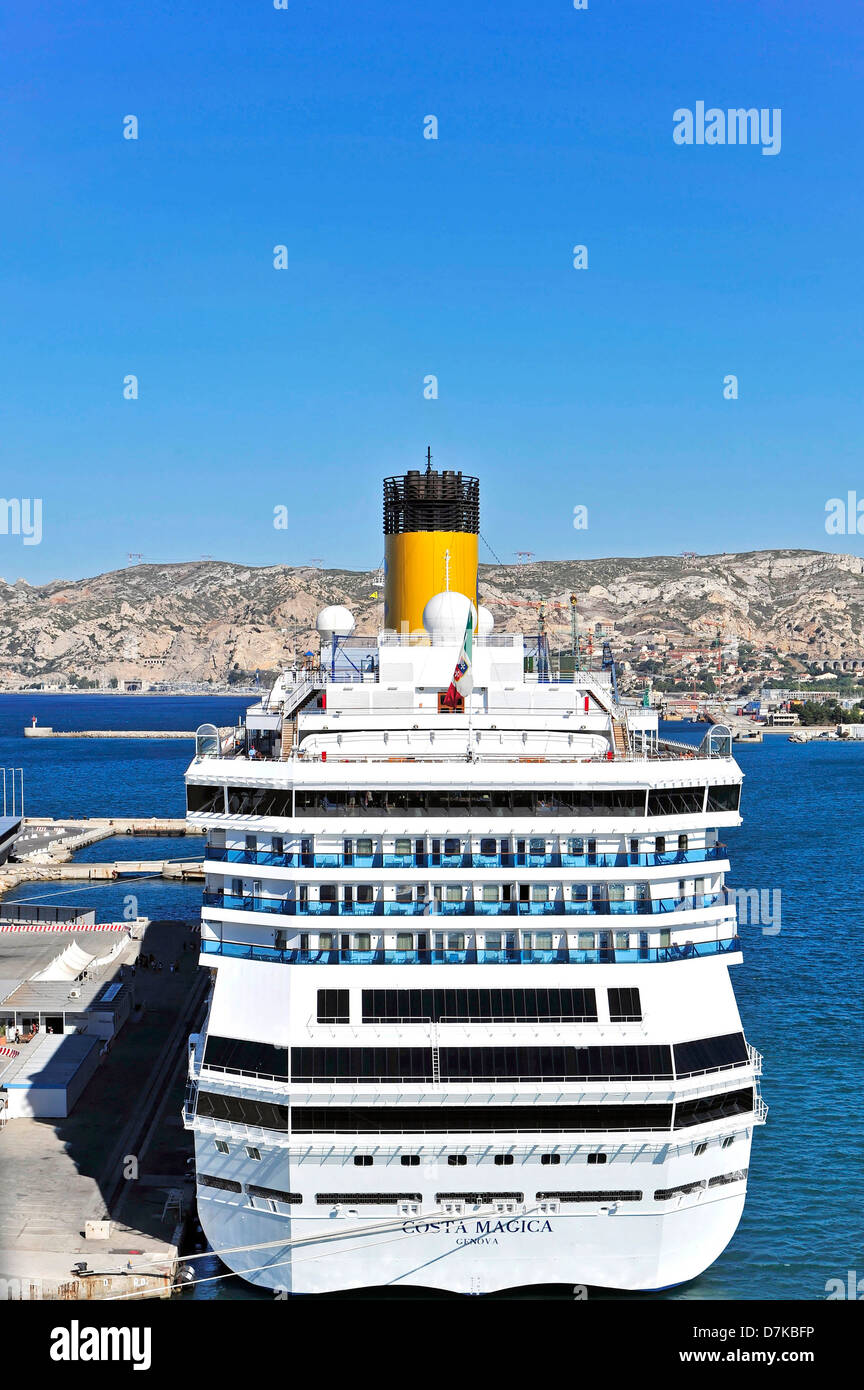 Crucero Costa Magica en el puerto de Génova, Italia Fotografía de stock -  Alamy